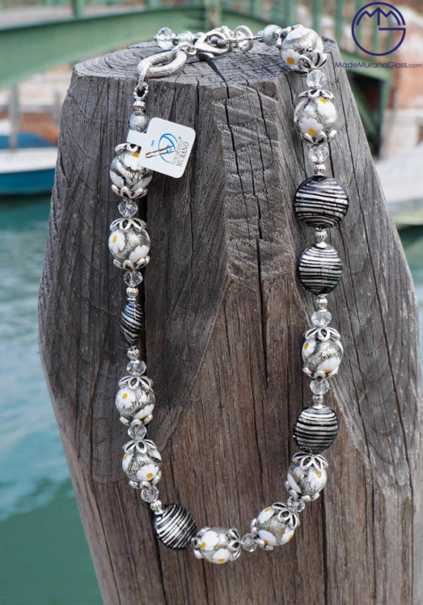 Silver murano deals glass beads